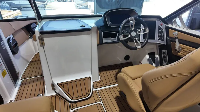 Slide: The Image of MasterCraft X26 2020 - 58