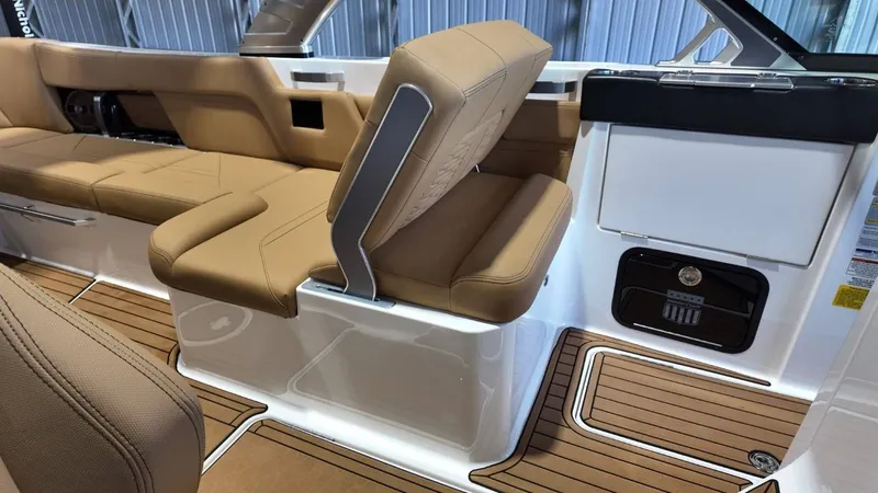 Slide: The Image of MasterCraft X26 2020 - 65