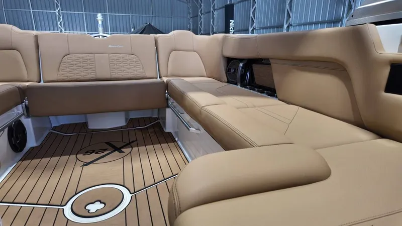 Slide: The Image of MasterCraft X26 2020 - 71