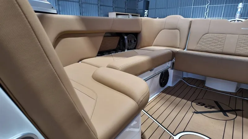 Slide: The Image of MasterCraft X26 2020 - 80