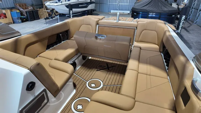 Slide: The Image of MasterCraft X26 2020 - 84