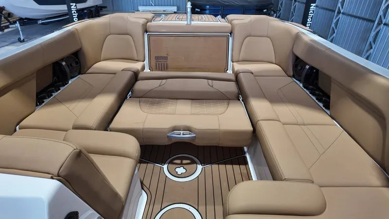 Slide: The Image of MasterCraft X26 2020 - 88