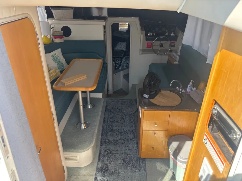 Slide: The Image of Carver Yachts 320 Voyager 1996 - 17