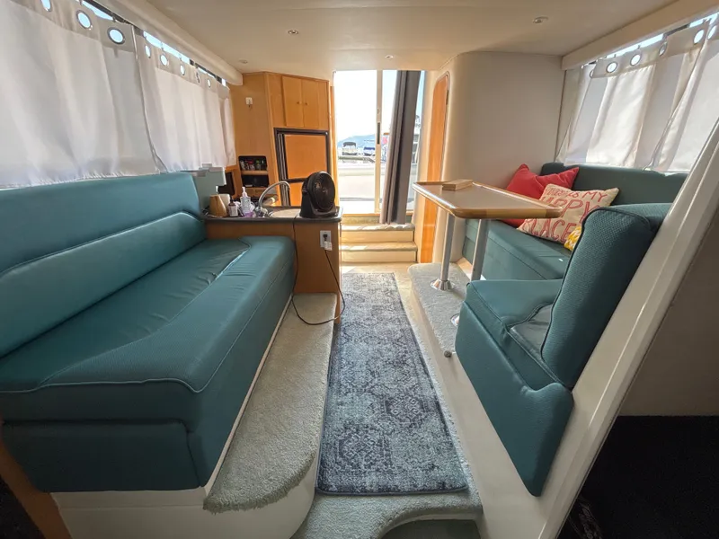 Slide: The Image of Carver Yachts 320 Voyager 1996 - 27