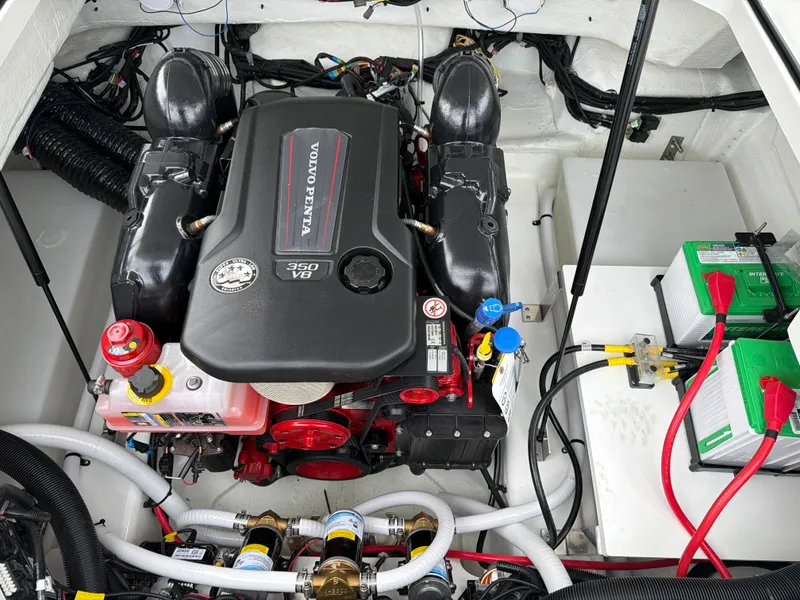 Slide: The Image of Cobalt R4 Surf 2026 - 11