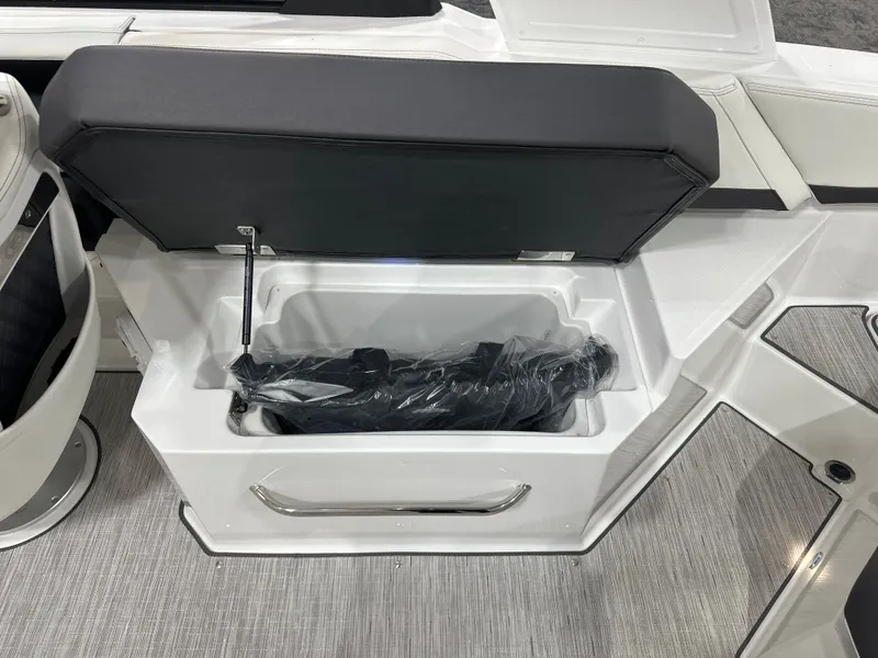 Slide: The Image of Cobalt R6 2026 - 24