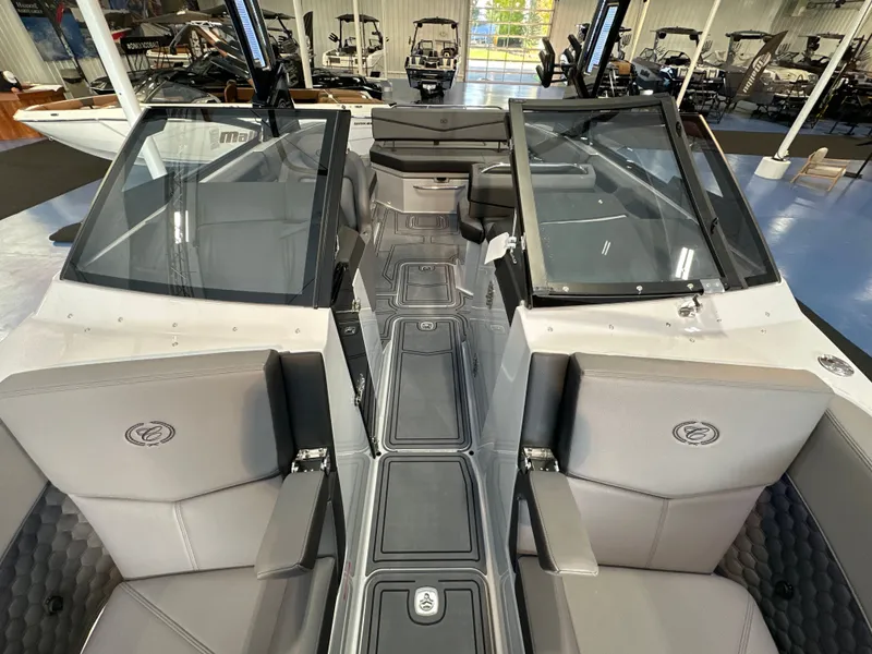 Slide: The Image of Cobalt R6 Surf 2026 - 15