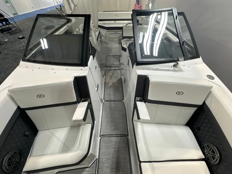 Slide: The Image of Cobalt R8 2026 - 10