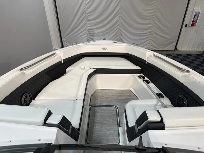 Slide: The Image of Cobalt R8 2026 - 9