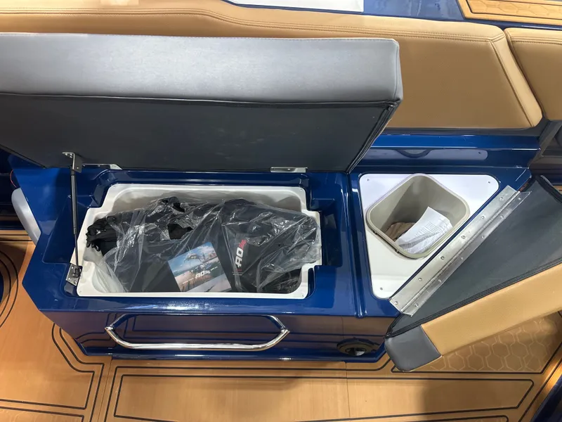 Slide: The Image of Cobalt R8 Surf 2026 - 23