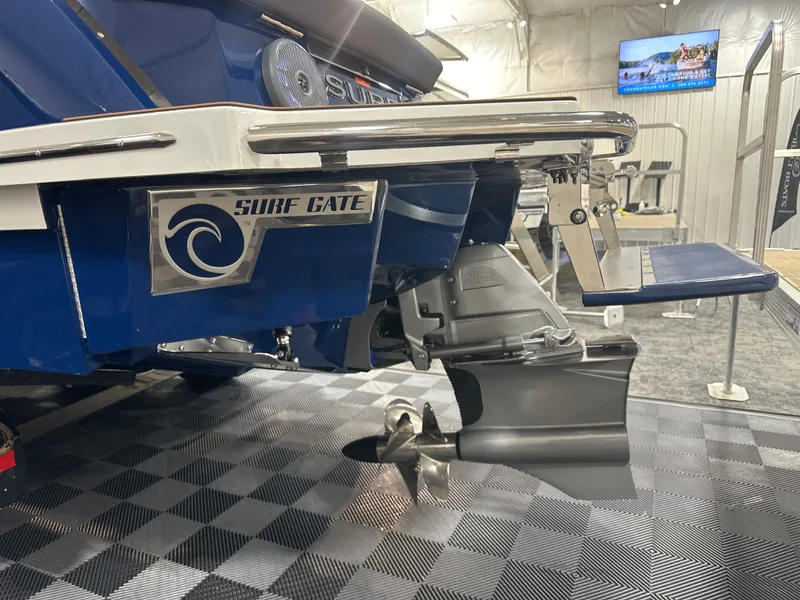 Slide: The Image of Cobalt R8 Surf 2026 - 5