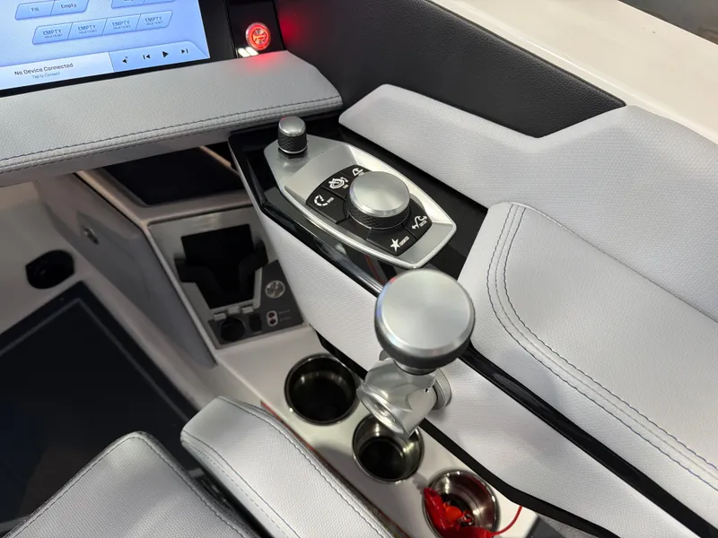 Slide: The Image of MasterCraft XStar 23 2026 - 19