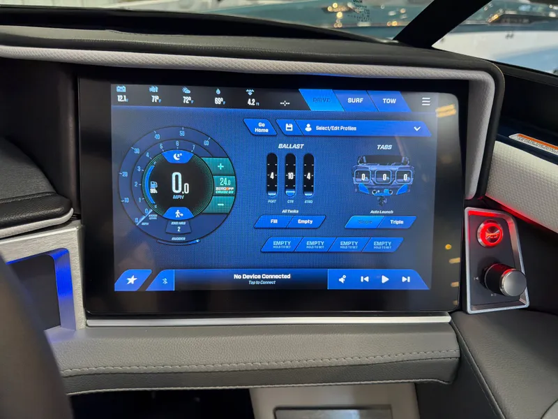 Slide: The Image of MasterCraft XT24 2026 - 11