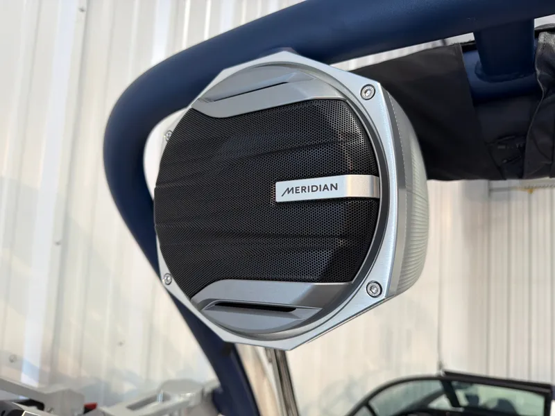 Slide: The Image of MasterCraft XT24 2026 - 16