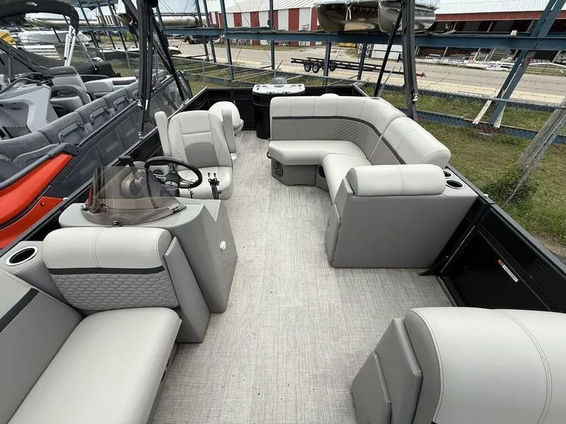 Slide: The Image of Apex Marine 820 XRE Cruise LT 2022 - 7