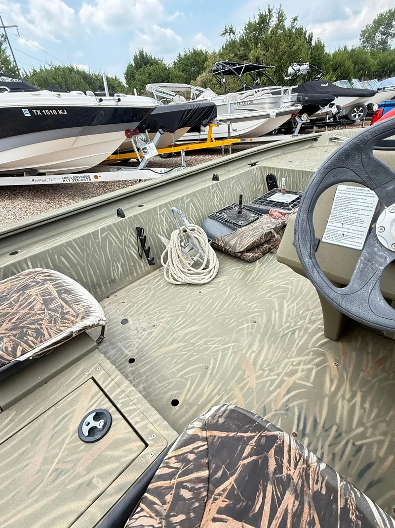 Slide: The Image of Tracker 1754 MVX S/C 2017 - 11