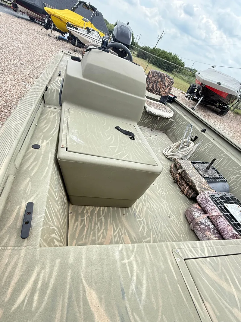 Slide: The Image of Tracker 1754 MVX S/C 2017 - 8