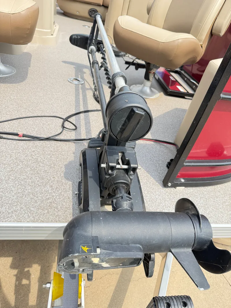 Slide: The Image of Veranda VF22F4 2022 - 10