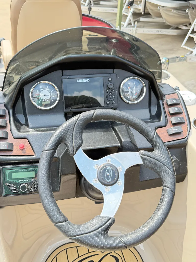 Slide: The Image of Veranda VF22F4 2022 - 21