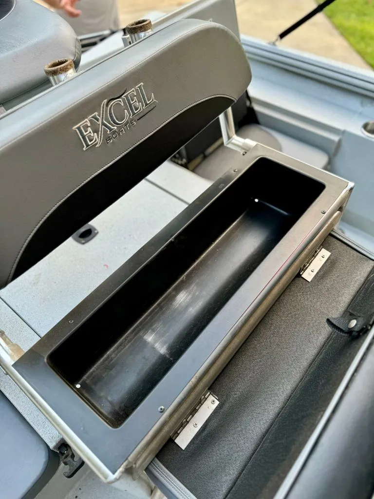 Slide: The Image of Excel bay pro 220 2021 - 10