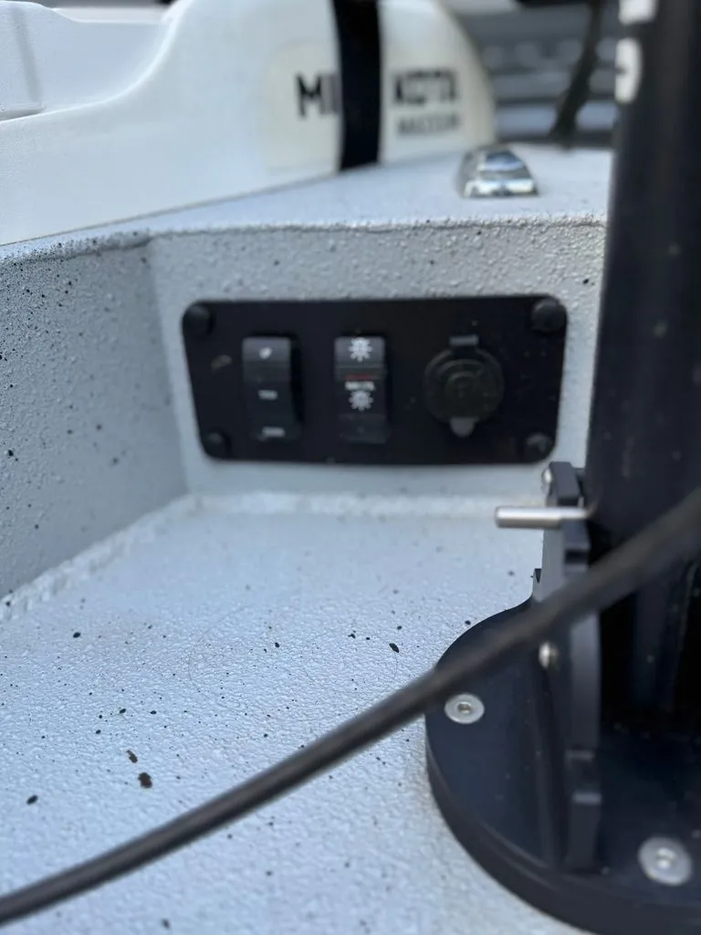 Slide: The Image of Excel bay pro 220 2021 - 14