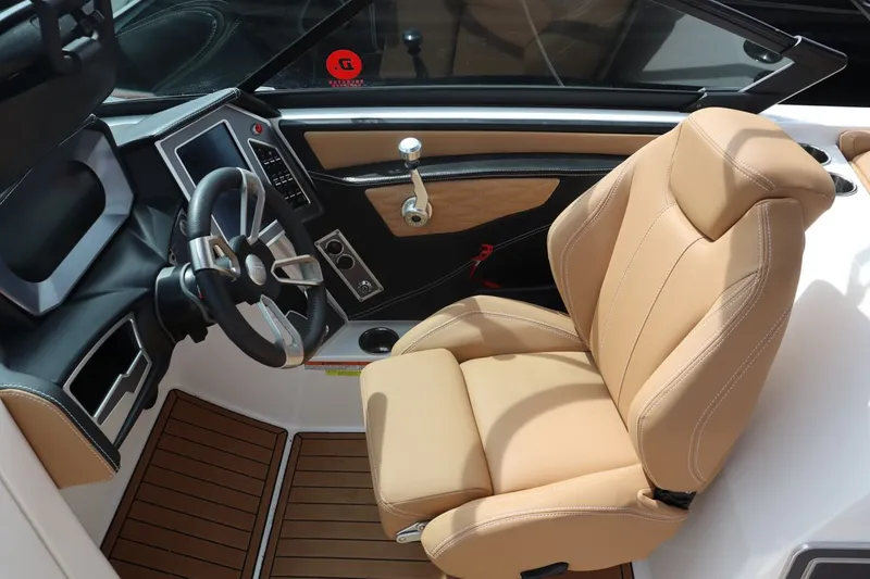 Slide: The Image of MasterCraft X26 2022 - 19