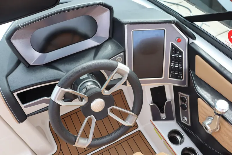 Slide: The Image of MasterCraft X26 2022 - 21