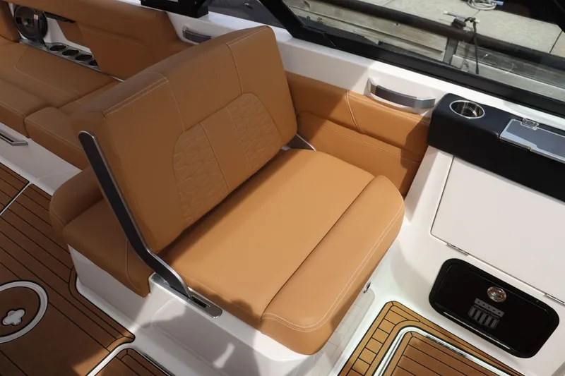 Slide: The Image of MasterCraft X26 2022 - 22