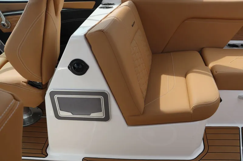 Slide: The Image of MasterCraft X26 2022 - 25