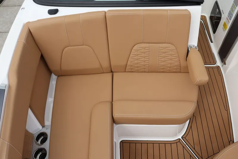 Slide: The Image of MasterCraft X26 2022 - 27