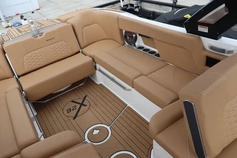 Slide: The Image of MasterCraft X26 2022 - 36