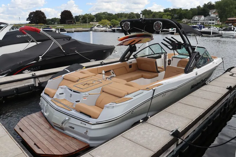 Slide: The Image of MasterCraft X26 2022 - 4