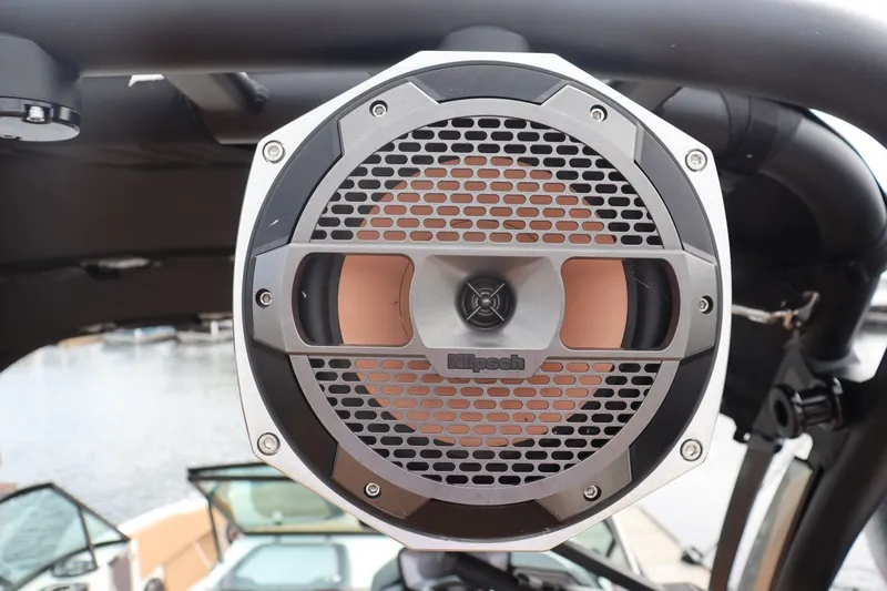 Slide: The Image of MasterCraft X26 2022 - 43