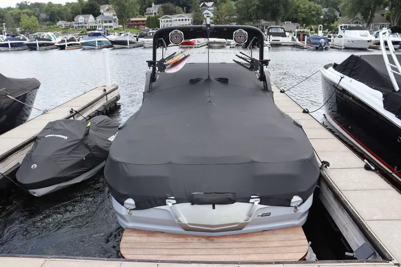 Slide: The Image of MasterCraft X26 2022 - 48