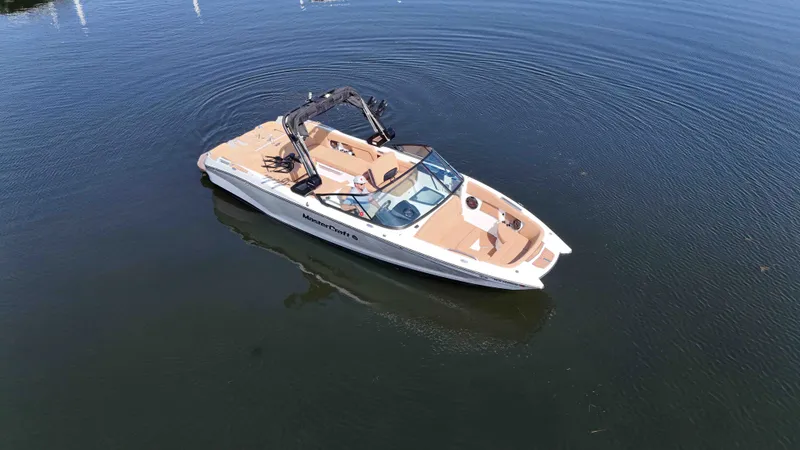 Slide: The Image of MasterCraft X26 2022 - 50