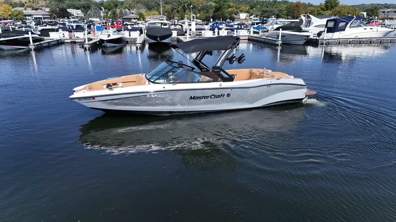 Slide: The Image of MasterCraft X26 2022 - 57
