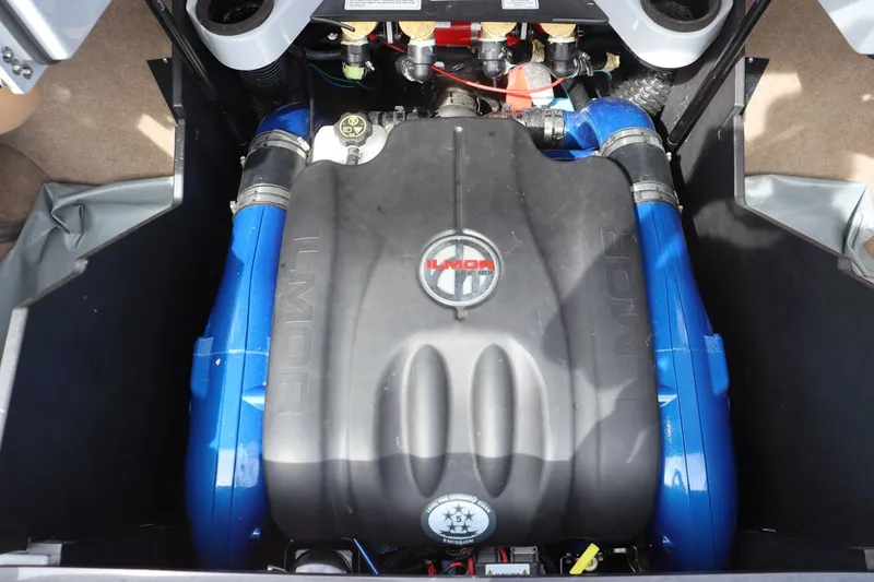 Slide: The Image of MasterCraft X26 2022 - 9