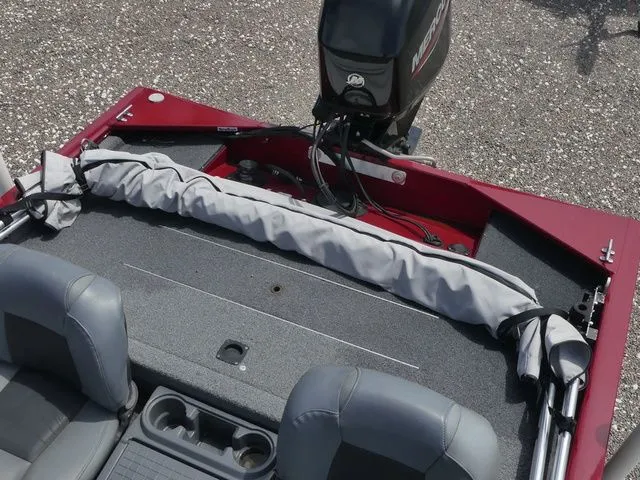 Slide: The Image of Tracker Pro 170 2020 - 20