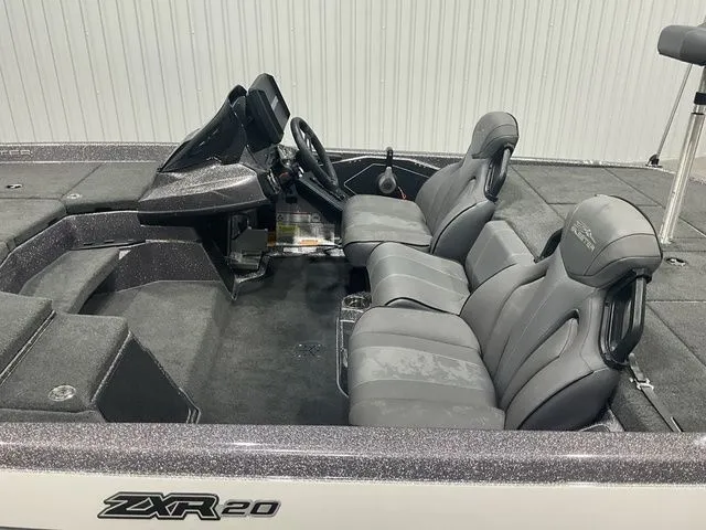 Slide: The Image of Skeeter ZXR20 2021 - 10