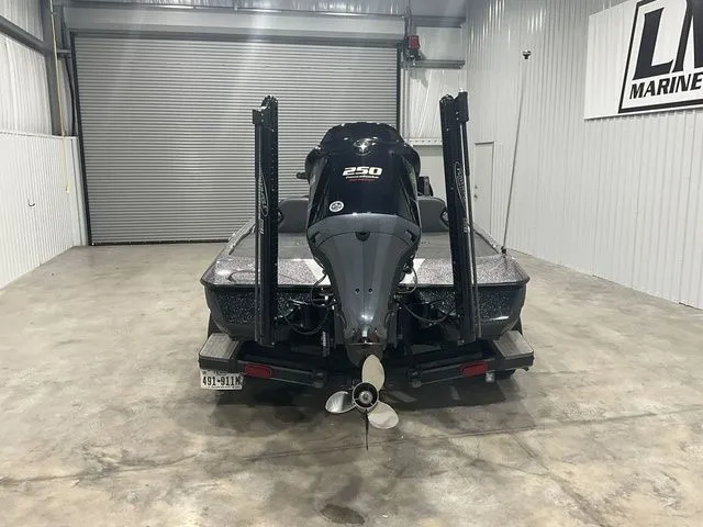 Slide: The Image of Skeeter ZXR20 2021 - 12