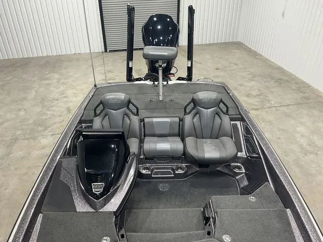 Slide: The Image of Skeeter ZXR20 2021 - 16