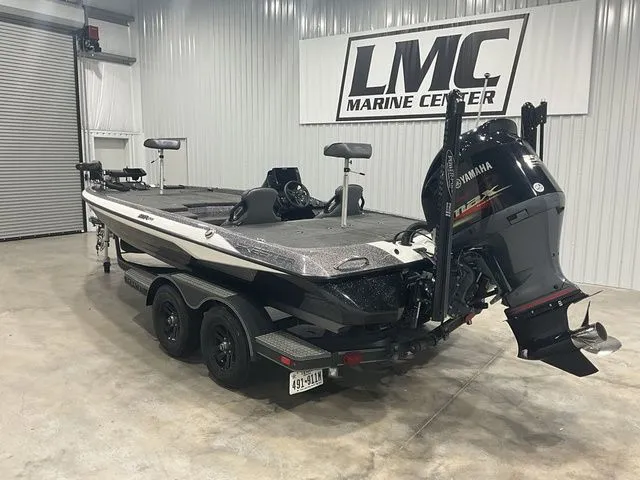 Slide: The Image of Skeeter ZXR20 2021 - 3