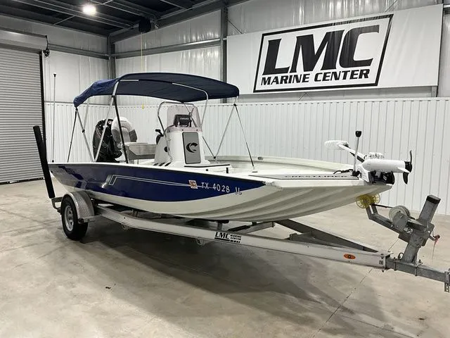 Slide: The Image of Crestliner 1800 Bay 2020 - 12