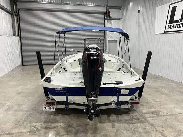 Slide: The Image of Crestliner 1800 Bay 2020 - 5