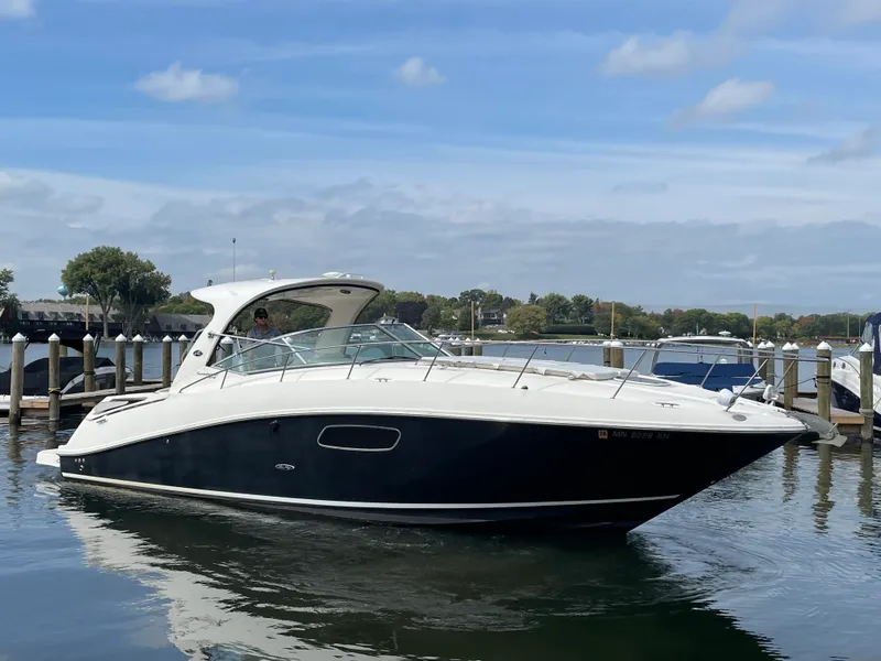 Slide: The Image of Sea Ray 350 SUNDANCER 2009 - 11