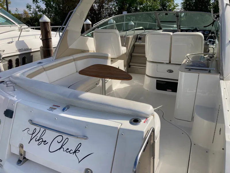 Slide: The Image of Sea Ray 350 SUNDANCER 2009 - 18