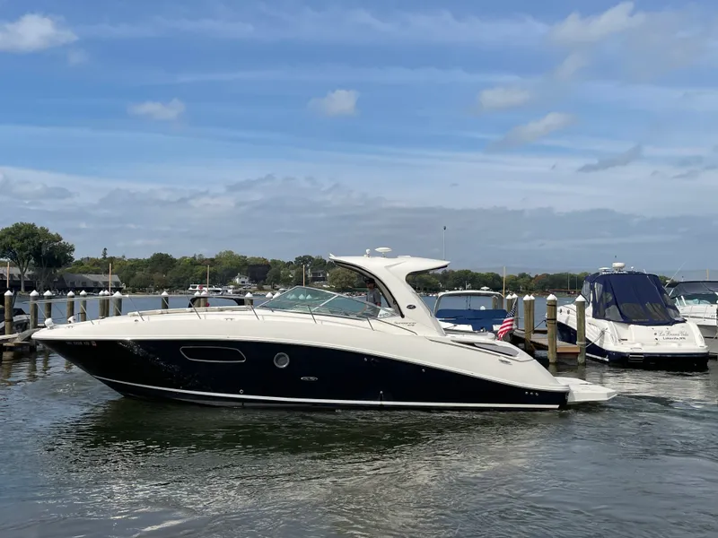 Slide: The Image of Sea Ray 350 SUNDANCER 2009 - 2