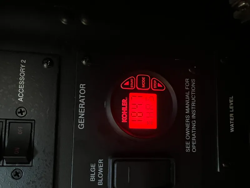 Slide: The Image of Sea Ray 350 SUNDANCER 2009 - 28