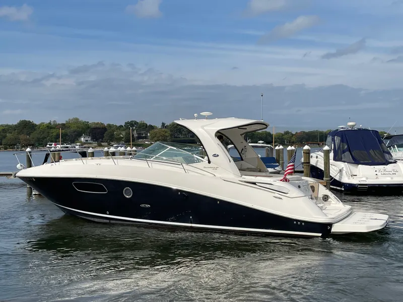 Slide: The Image of Sea Ray 350 SUNDANCER 2009 - 3