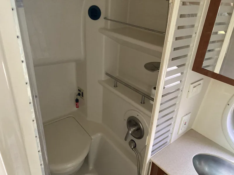 Slide: The Image of Sea Ray 350 SUNDANCER 2009 - 38